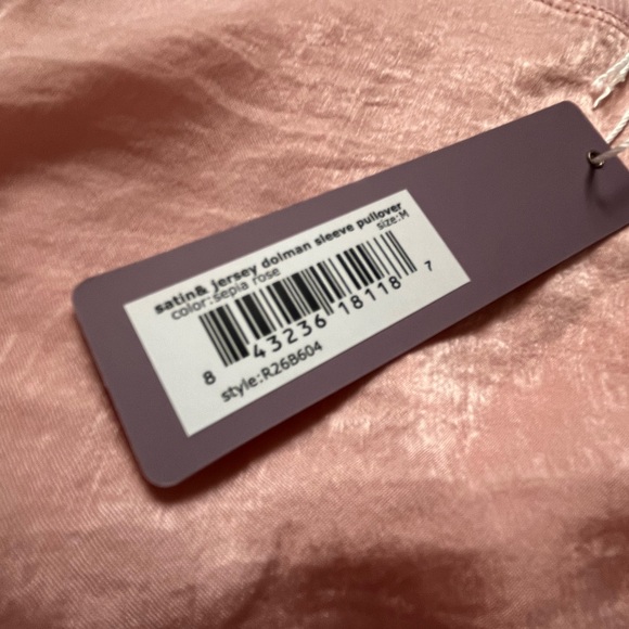 Bare Necessities Satin Jersey long sleeve crew sweater size medium color pink - Picture 8 of 14